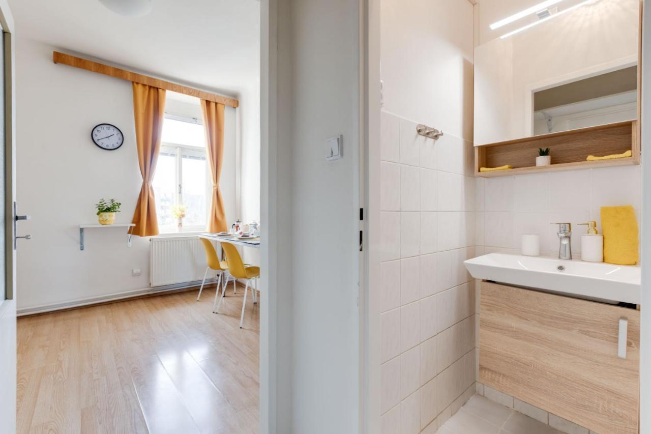 Sunshine Apartment Near The City Center 布拉格 外观 照片