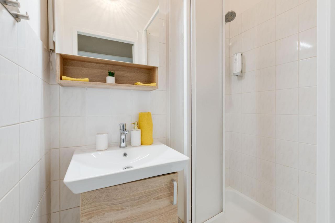 Sunshine Apartment Near The City Center 布拉格 外观 照片